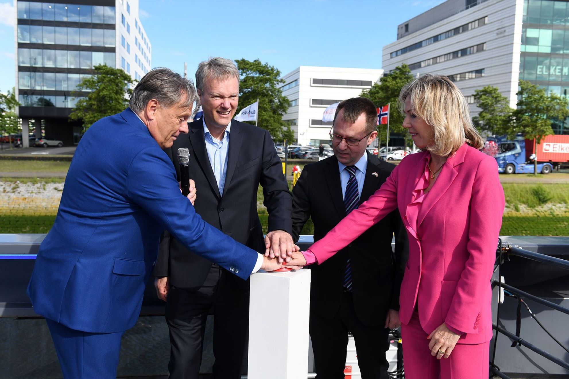 waalhaven, euro nordic logistics, elkem asa, rotterdam, office, ceremony, milestone, anniversary