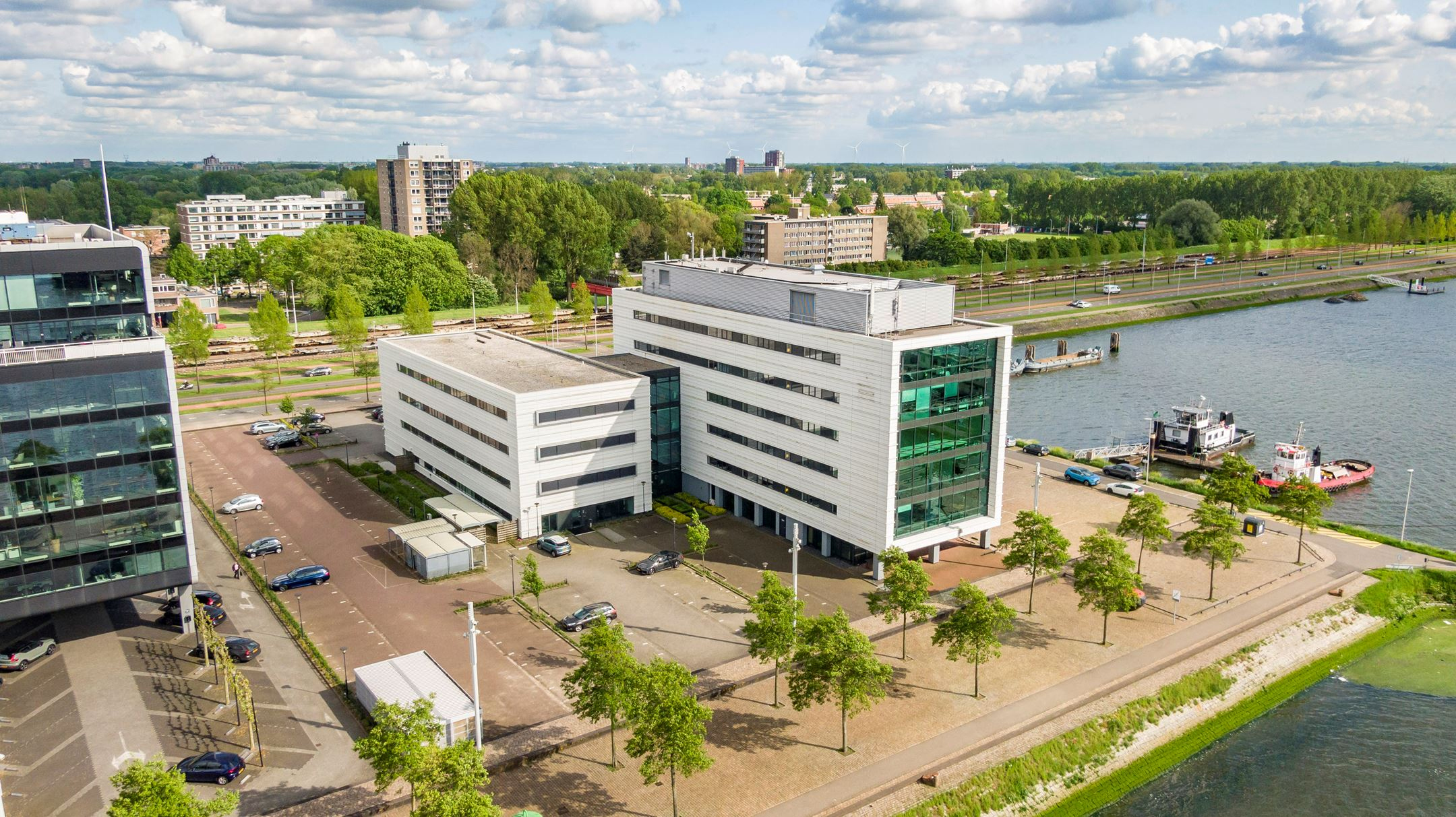 euro nordic logistics, waalhaven, rotterdam, agencies, liner services, warehousing, elkem, moving, headquarters